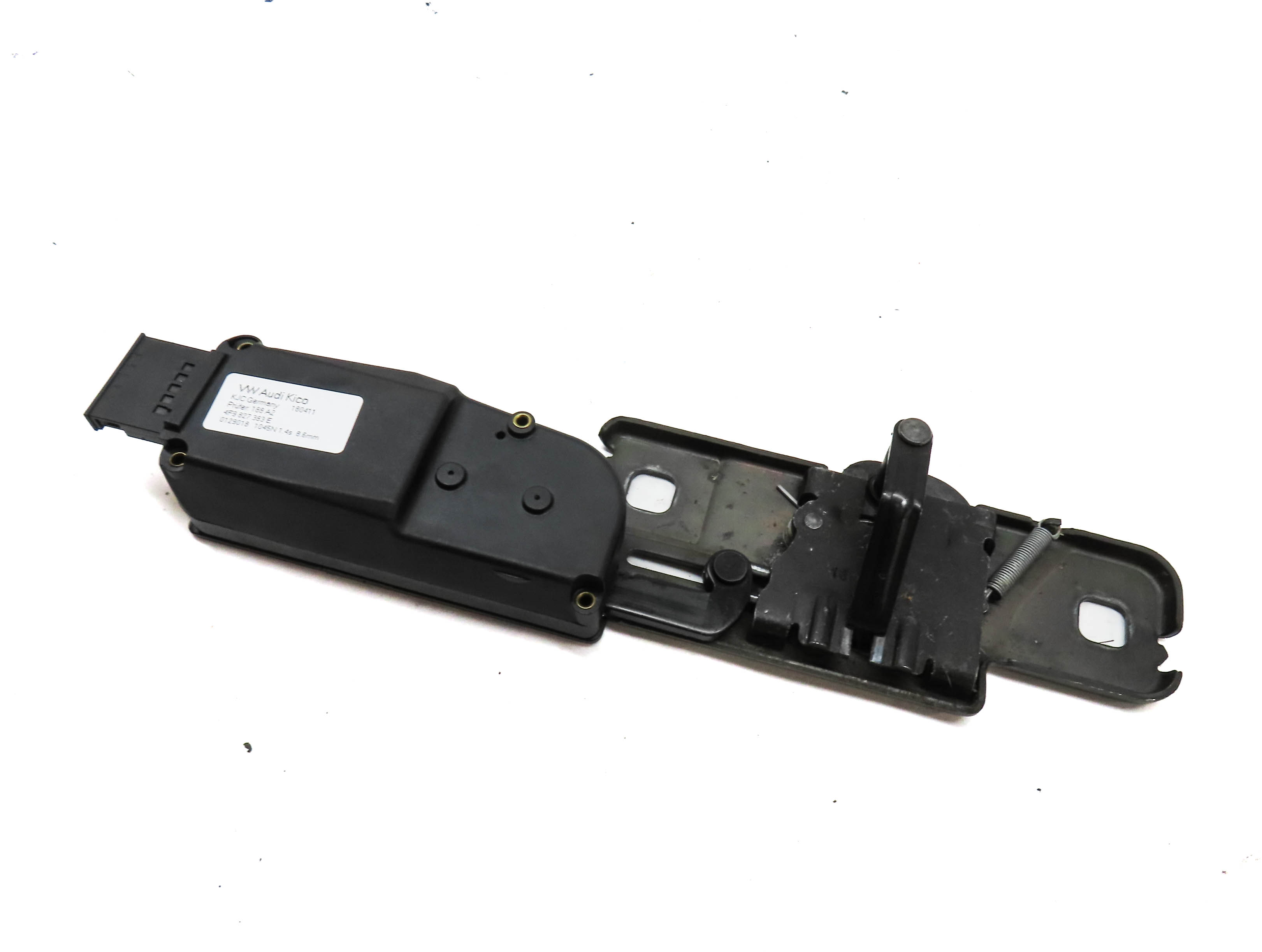 2011 AUDI Q7 (4L) REAR HATCH TRUNK LOCK LATCH STRIKER PLATE w/ ACTUATOR MOTOR — exact item pictured